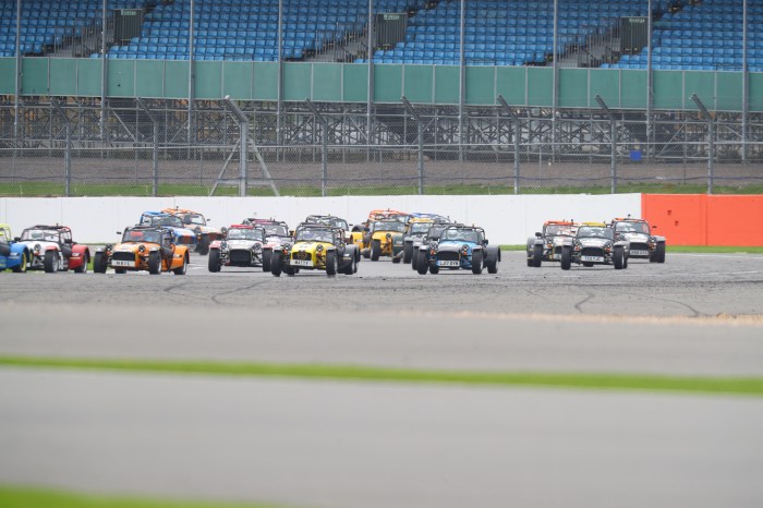 Caterham Academy 2017 - In the pack at Silvestone